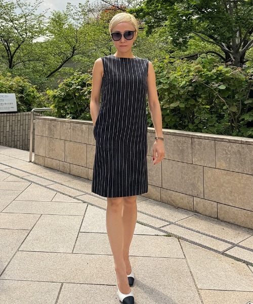 JENNE(ジェンヌ)の「ピンストライプワンピース(ワンピース・レディース・ブラック/ホワイト・SMALL/MEDIUM/LARGE)」の6枚目の写真