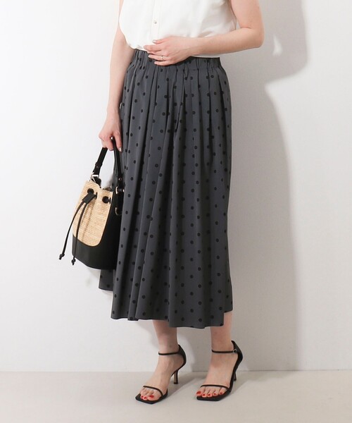 MICO COULIER(ミコクリエ)の「リバーシブルタフタドットスカート(スカート・レディース・ブラック/チャコールグレー・36/38)」の13枚目の写真