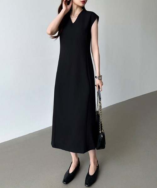 セール】洗練された美シルエット フレンチスリーブワンピース V