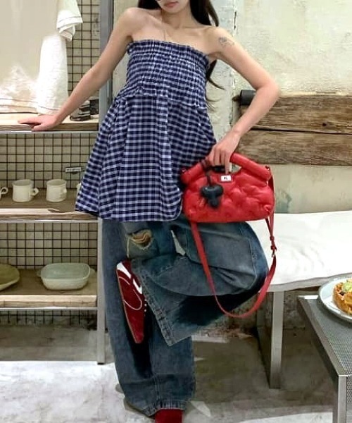 SHEENA(シーナ)の「チェック柄シャーリングベアチュニック(キャミソール・レディース・ネイビー・M)」の12枚目の写真