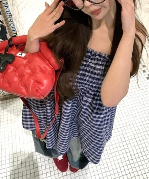 SHEENA(シーナ)の「チェック柄シャーリングベアチュニック(キャミソール・レディース・ネイビー・M)」の15枚目の写真
