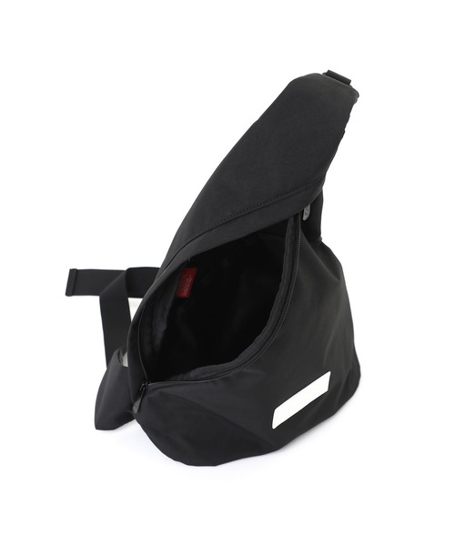 Manhattan Portage(マンハッタンポーテージ)の「OCULUS J BAG 300P CORDURA ECOSHEEN VOL.2(ボディバッグ/ウエストポーチ・レディース・ブラック・MEDIUM)」の10枚目の写真