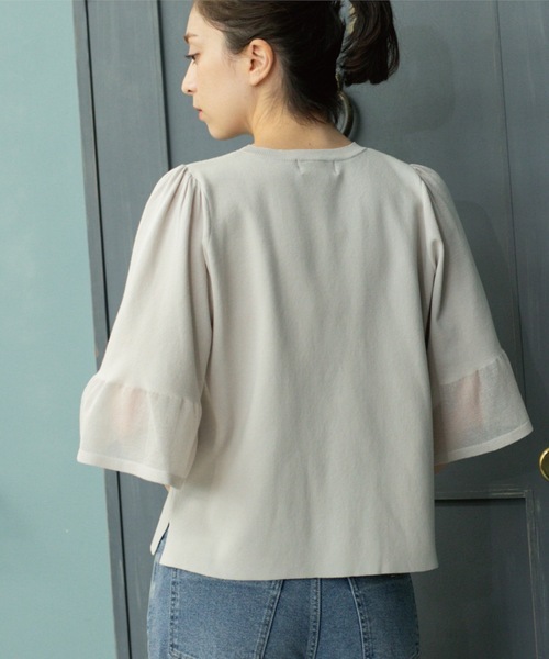 OPAQUE.CLIP（オペークドットクリップ）の「《5色展開》シアーフレアスリーブニット【洗濯機洗い可】（ニット/セーター・レディース・ブラック/ブラウン系その他/ライトオレンジ系/ライトグリーン/ライトグレー・38/40/42）」の8枚目の写真