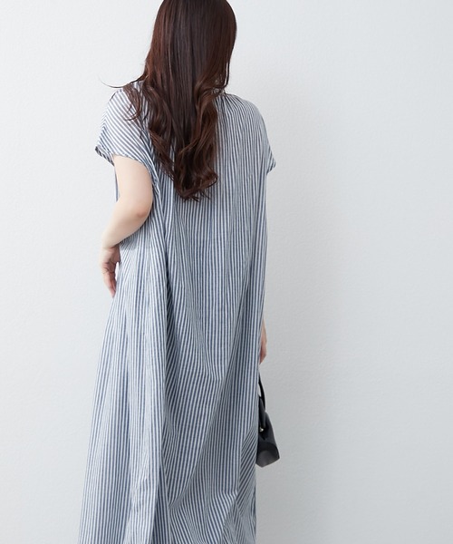 NAO（ナオ）の「【コットン100%】フレンチスリーブタックワンピース（ワンピース・レディース・ブラック/ストライプ/チェック・FREE）」の5枚目の写真