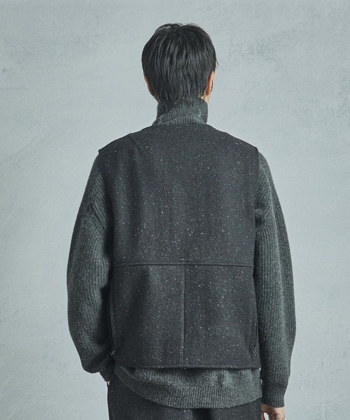 MEN'S BIGI(メンズビギ)の「【50th Anniv . 菊池武夫】HARRIS TWEED COLOR NEP VEST(ベスト・メンズ・ブラック・03/02)」の19枚目の写真