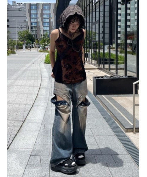 SLY（スライ）の「SHEER FLOWER CAMI シアー フラワー キャミ シアートップス 夏服（キャミソール・レディース・ブラウン系その他2/ブラック系その他2・FREE）」の22枚目の写真