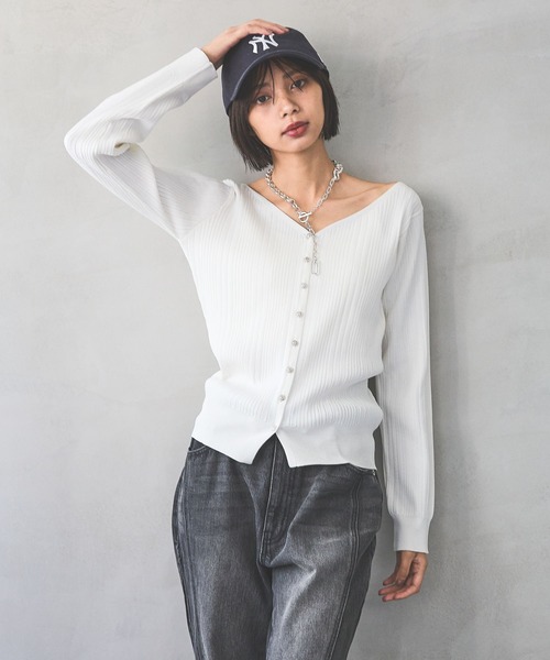 PAGEBOY(ページボーイ)の「ランダムリブ2WAYカーディガン(Tシャツ/カットソー・レディース・オフホワイト/ブラック/ダークブラウン・FREE)」の2枚目の写真