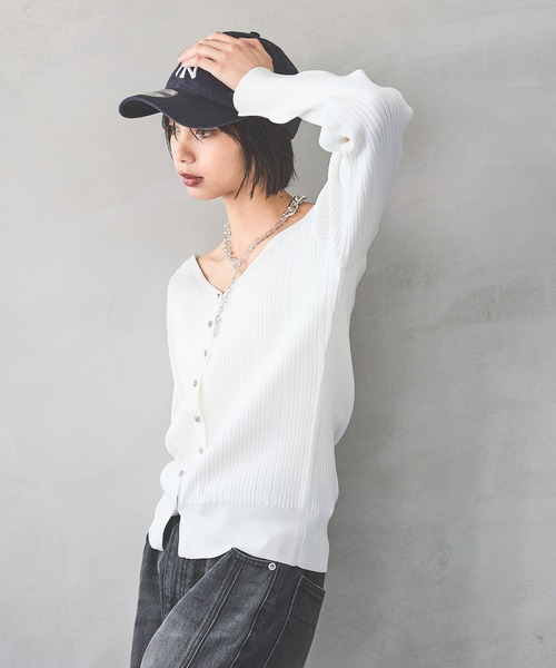 PAGEBOY(ページボーイ)の「ランダムリブ2WAYカーディガン(Tシャツ/カットソー・レディース・オフホワイト/ブラック/ダークブラウン・FREE)」の8枚目の写真