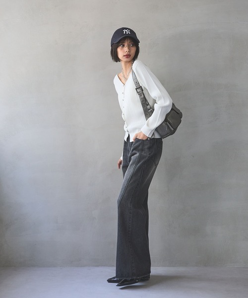 PAGEBOY(ページボーイ)の「ランダムリブ2WAYカーディガン(Tシャツ/カットソー・レディース・オフホワイト/ブラック/ダークブラウン・FREE)」の5枚目の写真