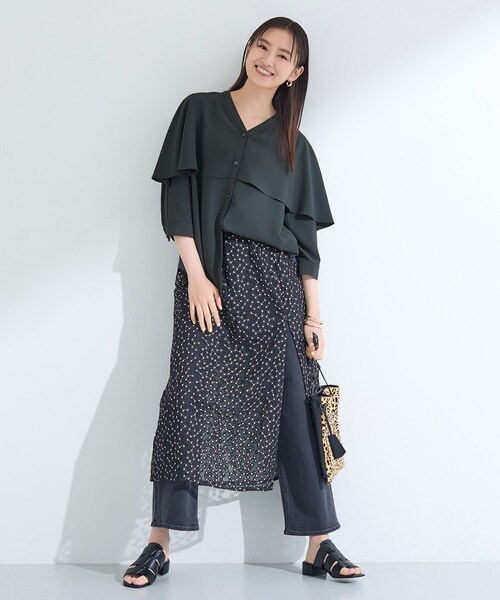 INDIVI（インディヴィ）の「【羽織りとしても活躍！】ケープカラーブラウス（シャツ/ブラウス・レディース・ホワイト/ブラウン系/ブラック/ダークグレー・38/34/19/15 /13/05/03）」の9枚目の写真