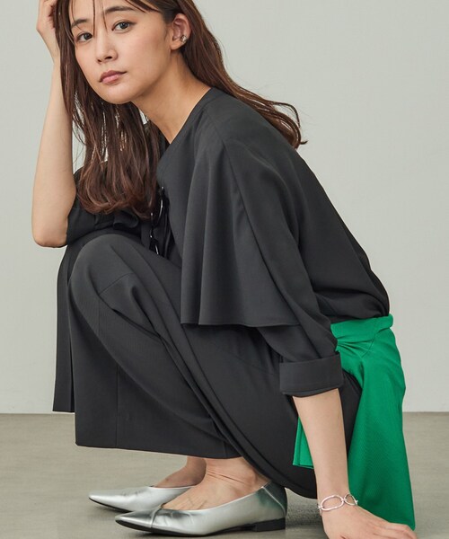 INDIVI（インディヴィ）の「【羽織りとしても活躍！】ケープカラーブラウス（シャツ/ブラウス・レディース・ホワイト/ブラウン系/ブラック/ダークグレー・38/34/19/15 /13/05/03）」の13枚目の写真