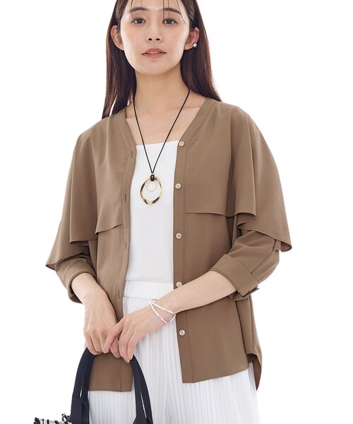 INDIVI（インディヴィ）の「【羽織りとしても活躍！】ケープカラーブラウス（シャツ/ブラウス・レディース・ホワイト/ブラウン系/ブラック/ダークグレー・38/34/19/15 /13/05/03）」の16枚目の写真