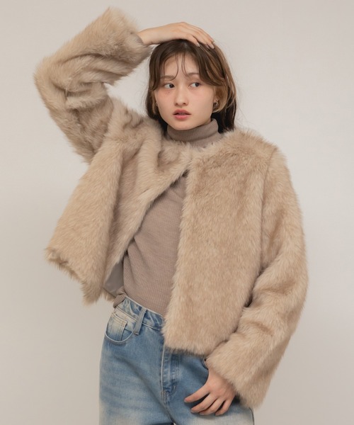 HEILIS（ヘイリス）の「ノーカラーフェイクファージャケット/ブラウン ベージュ ショートファー ボリューム ショートコート ショート丈 クロップド アウター ブルゾン 韓国 ガーリー カジュアル シンプル 秋服 秋コーデ 秋冬 冬服 冬アウター（ノーカラージャケット・レディース・ブラウン/アイボリー・FREE）」の19枚目の写真