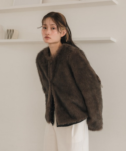 ノーカラーフェイクファージャケット/ブラウン ベージュ ショート ノーカラーフェイクファージャケット/ブラウン ベージュ ショート