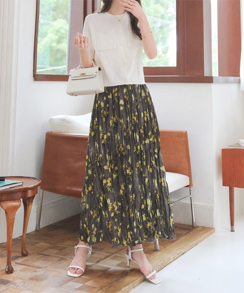 KOBE LETTUCE(コウベレタス)の「ワッシャープリーツ花柄スカート(スカート・レディース・レッド/イエロー・M)」の4枚目の写真
