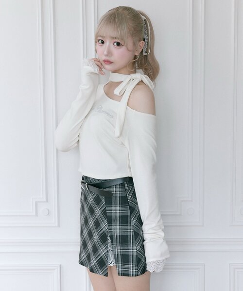 OLIVE des OLIVE(オリーブデオリーブ)の「【Belle Charme】ラインストーンロゴリボンT(Tシャツ/カットソー・レディース・ブラック/ベージュ/アイボリー・FREE)」の15枚目の写真