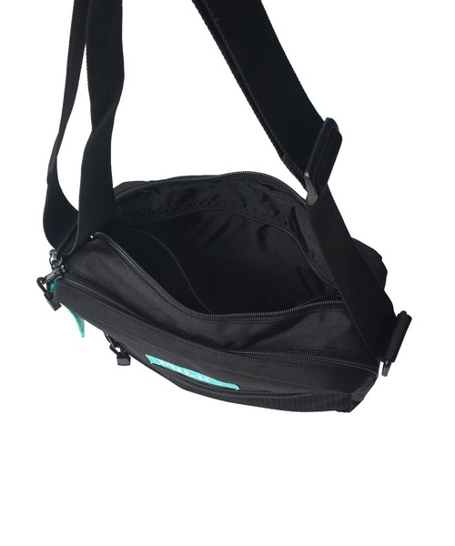 MILKFED.（ミルクフェド）の「SHOULDER WIDE BAG MESH POCKET LtGREEN（ショルダーバッグ・レディース・ブラック・ONE SIZE）」の22枚目の写真