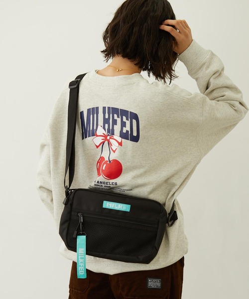 MILKFED.（ミルクフェド）の「SHOULDER WIDE BAG MESH POCKET LtGREEN（ショルダーバッグ・レディース・ブラック・ONE SIZE）」の9枚目の写真