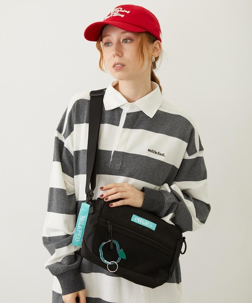 MILKFED.（ミルクフェド）の「SHOULDER WIDE BAG MESH POCKET LtGREEN（ショルダーバッグ・レディース・ブラック・ONE SIZE）」の2枚目の写真