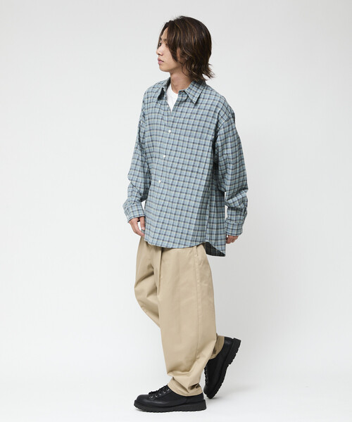 FREAK'S STORE(フリークスストア)の「限定展開 ワイドシルエット ツイル タックテーパード パンツ(チノパンツ・メンズ・ベージュ/ネイビー/ブラック/オリーブ/チャコールグレー・SMALL/MEDIUM/LARGE)」の15枚目の写真