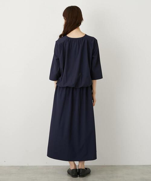 LOGEMENT DE CLAIRE(ロジュモンドクレール)の「【LOURMARIN】バックギャザーワンピース(ワンピース・レディース・ブラウン/ネイビー/ブラック・FREE)」の17枚目の写真