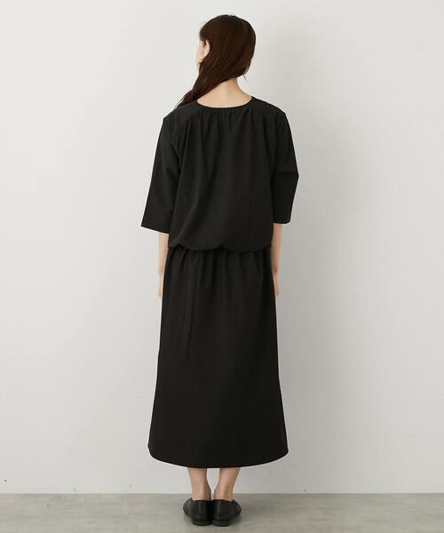 LOGEMENT DE CLAIRE(ロジュモンドクレール)の「【LOURMARIN】バックギャザーワンピース(ワンピース・レディース・ブラウン/ネイビー/ブラック・FREE)」の10枚目の写真