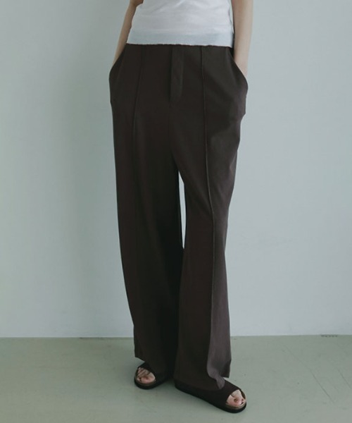 ETRE TOKYO(エトレトウキョウ)の「ピンタックリラクシーパンツ(その他パンツ・レディース・ブラウン/チャコール/クリーム・S/M)」の3枚目の写真