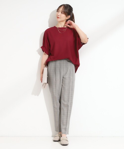 SHOO・LA・RUE（シューラルー）の「【洗える】お袖のタックがアクセント インせず着られる さらさらドルマントップス（Tシャツ/カットソー・レディース・グリーン系/ボルドー/ブラック/ブラウン系・02/03/04/01）」の19枚目の写真