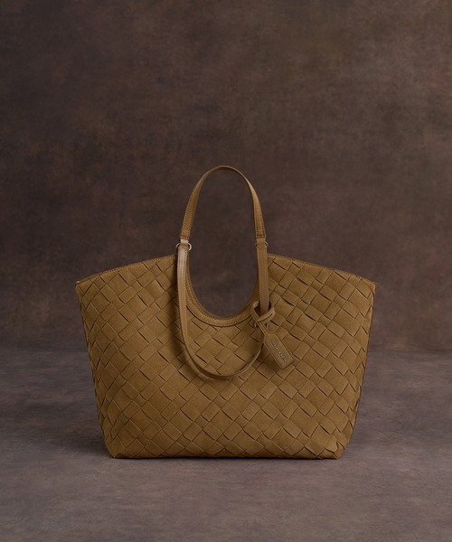 CHARLES & KEITH(チャールズ & キース)の「Ivette イヴェット スエードウーブントートバッグ(トートバッグ・レディース・サンドベージュ・L)」の5枚目の写真