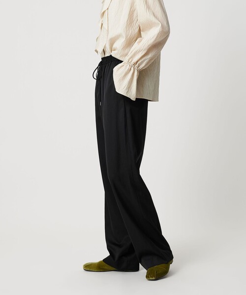 BEAUTY&YOUTH UNITED ARROWS（ビューティーアンドユースユナイテッドアローズ）の「コットンレーヨンサテン ドローストワイドパンツ（その他パンツ・レディース・クリーム/ダークグレー/ブラック/ベージュ・S/XS/L/M）」の9枚目の写真