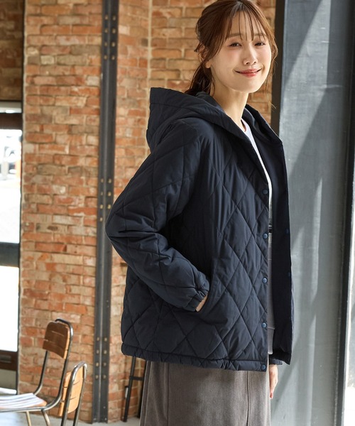 Honeys（ハニーズ）の「【非フッ素撥水加工】フードライトブルゾン（ブルゾン・レディース・ネイビー/ブラック/アイボリー・S/M/LL/L）」の14枚目の写真