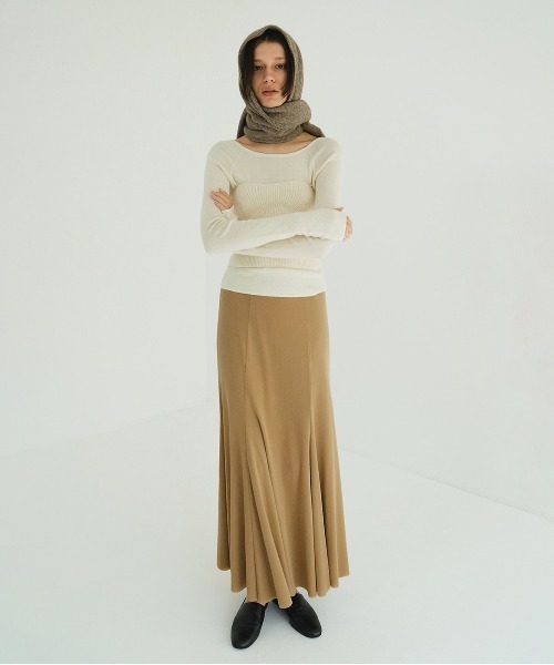 CLANE(クラネ)の「LOW WAIST W TULLE MERMAID SKIRT(スカート・レディース・ブラック/ベージュ・2/1/0)」の5枚目の写真
