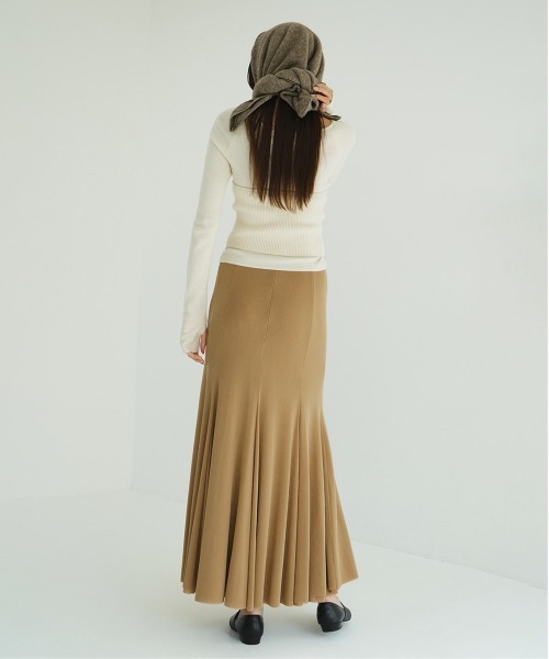 CLANE(クラネ)の「LOW WAIST W TULLE MERMAID SKIRT(スカート・レディース・ブラック/ベージュ・2/1/0)」の7枚目の写真