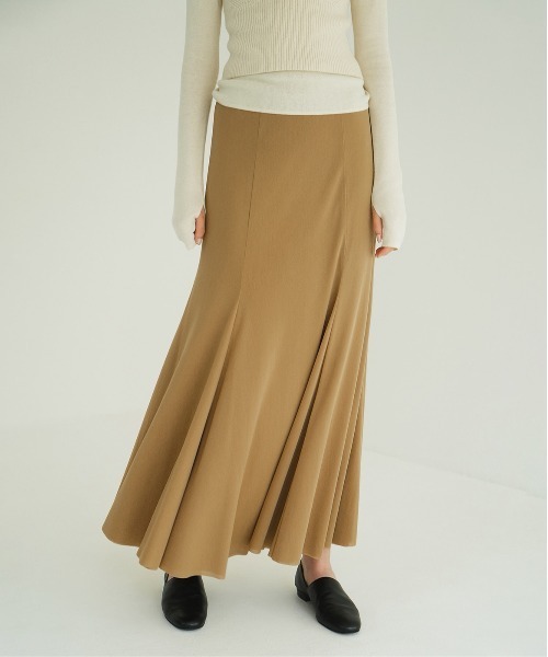 CLANE(クラネ)の「LOW WAIST W TULLE MERMAID SKIRT(スカート・レディース・ブラック/ベージュ・2/1/0)」の14枚目の写真