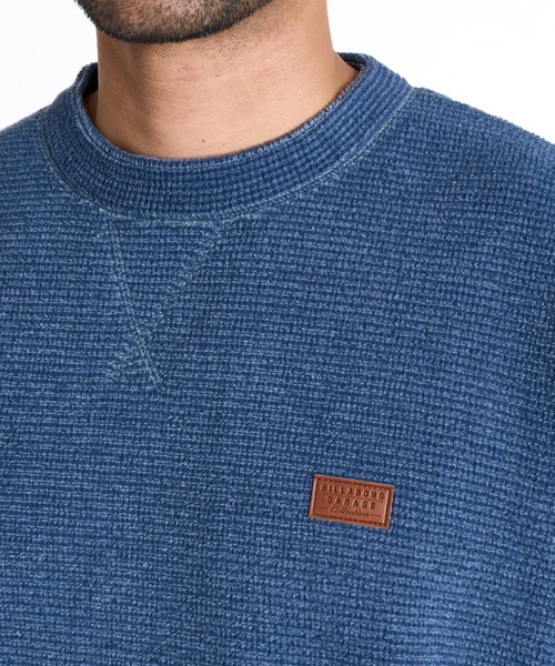 BILLABONG(ビラボン)の「BILLABONG メンズ 【GARAGE COLLECTION】GARAGE CREW トレーナー 【2025年秋冬モデル】/ビラボンエルボーパッチプルオーバーフリーストレーナー(スウェット・メンズ・ブラック系その他/インディゴブルー・MEDIUM/LARGE/X-LARGE)」の4枚目の写真