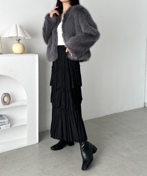 CLEA(クレア)の「ノーカラーショート丈フェイクファージャケット(ノーカラージャケット・レディース・ベージュ/ブラック/アイボリー/グレイッシュベージュ/グレー・FREE)」の21枚目の写真