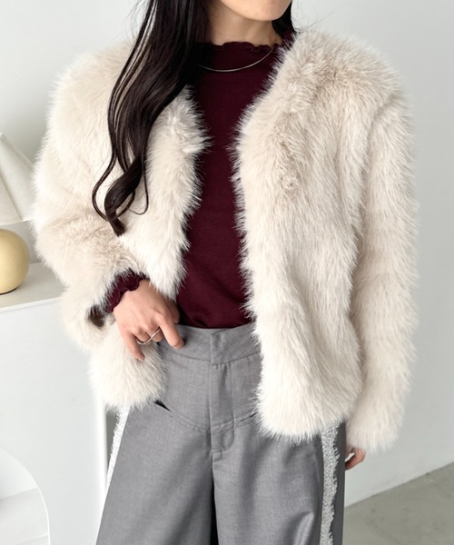 CLEA(クレア)の「ノーカラーショート丈フェイクファージャケット(ノーカラージャケット・レディース・ベージュ/ブラック/アイボリー/グレイッシュベージュ/グレー・FREE)」の6枚目の写真