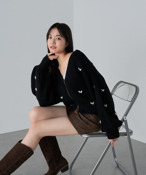 RAY CASSIN（レイカズン）の「ジップルーズハート柄ショートカーディガン（カーディガン/ボレロ・レディース・アイボリー/ブラック系その他2/グレー系その他2/レッド系その他2・FREE）」の11枚目の写真