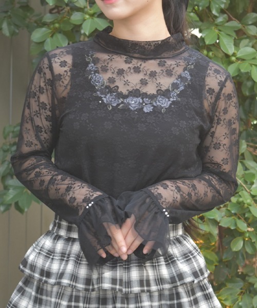 axes femme(アクシーズファム)の「花レースフレアシアーインナー(Tシャツ/カットソー・レディース・ブラック/ホワイト・FREE)」の2枚目の写真