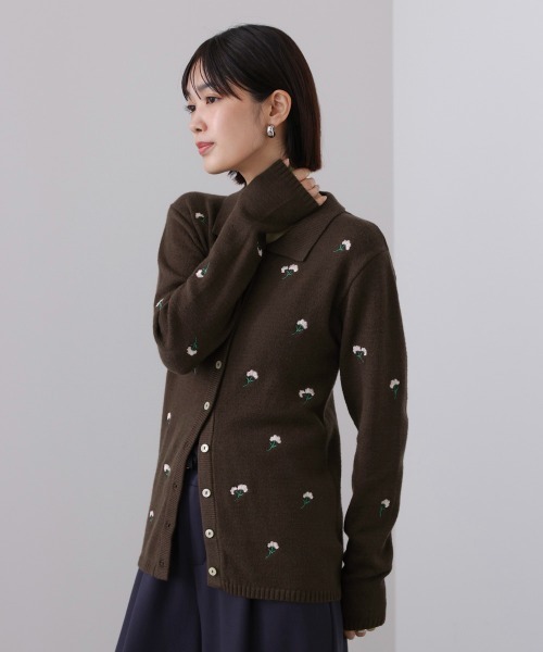 Bou Jeloud（ブージュルード）の「フラワー刺繍襟付きカーディガン（カーディガン/ボレロ・レディース・ネイビー/ブラウン・FREE）」の4枚目の写真
