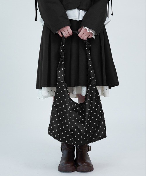 apres jour mignon(アプレジュールミニョン)の「multiway dots bag/マルチウェイドットバッグ(ハンドバッグ・レディース・ブラック/オフホワイト・ONESIZE)」の6枚目の写真