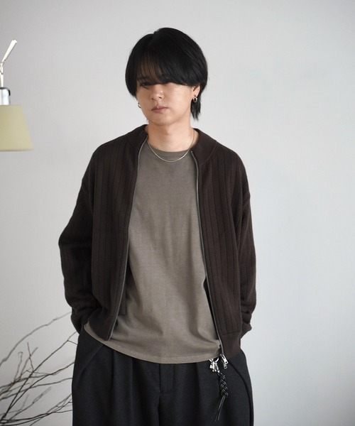 WYM LIDNM（ウィム バイ リドム）の「WIDE RIB SHORT NECK ZIP KNIT