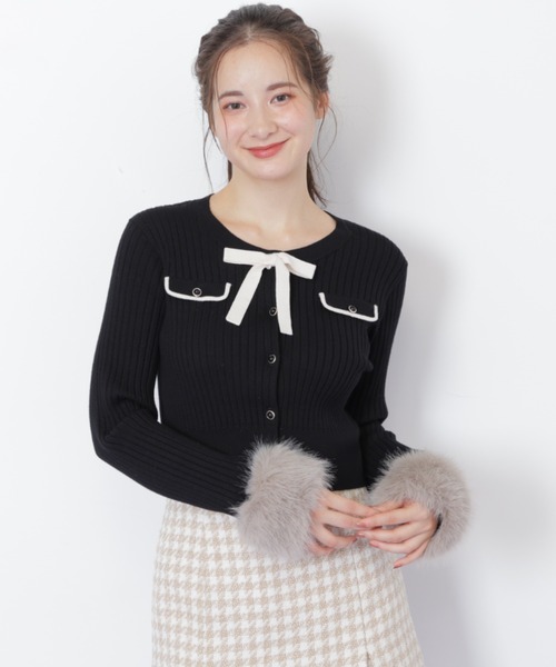 JILL by JILL STUART（ジルバイジルスチュアート）の「◇袖フェイクファーカーデトップス（ニット/セーター・レディース・ホワイト/ブラック/ブルー・FREE）」の7枚目の写真