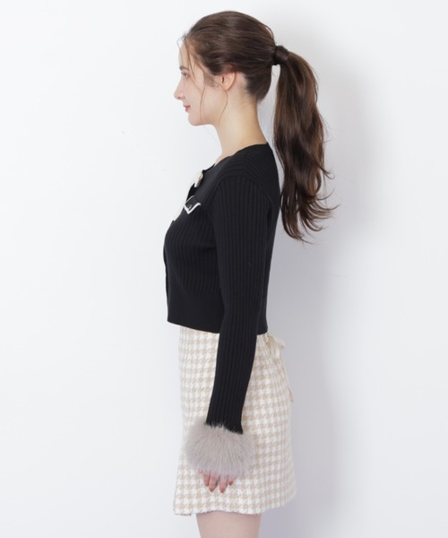 JILL by JILL STUART（ジルバイジルスチュアート）の「◇袖フェイクファーカーデトップス（ニット/セーター・レディース・ホワイト/ブラック/ブルー・FREE）」の11枚目の写真