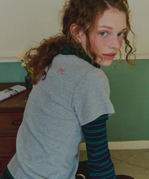 RONRON（ロンロン）の「DOODLE LETTERING SLIM CROP T SHIRT GREY（Tシャツ/カットソー）」