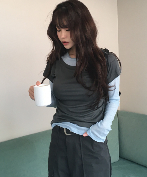 PLACE STUDIO（プレイススタジオ）の「オールインワンアシンメトリーダブル配色レイヤードロングスリーブTシャツセット_2COLOR（Tシャツ/カットソー・レディース・パープル/ブラック/チャコールグレー・FREE）」の10枚目の写真