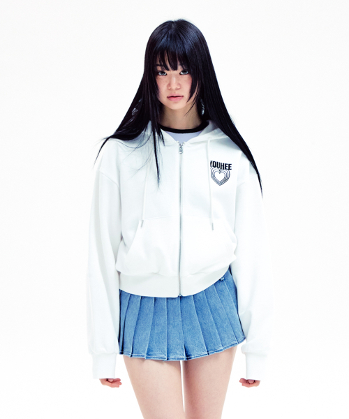 YOUHEE（ユヒ）の「GRAPHIC DETAILED HOOD ZIP-UP WHITE（パーカー・レディース・その他・FREE）」の2枚目の写真