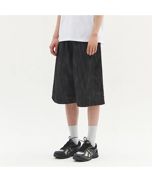 XERO（ゼロ）の「ディープサイドタックバーティカルデニムショーツ（その他パンツ・レディース・ブラック/インディゴブルー・MEDIUM/LARGE）」の2枚目の写真