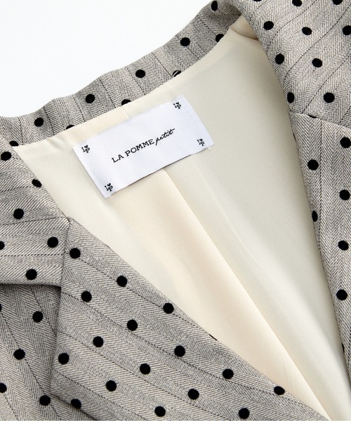 LA POMME petit(ラポミ・プチ)の「Dots Princess Frill Jacket(テーラードジャケット・レディース・グレー/ベージュ/ブルー・MEDIUM/SMALL/LARGE)」の18枚目の写真