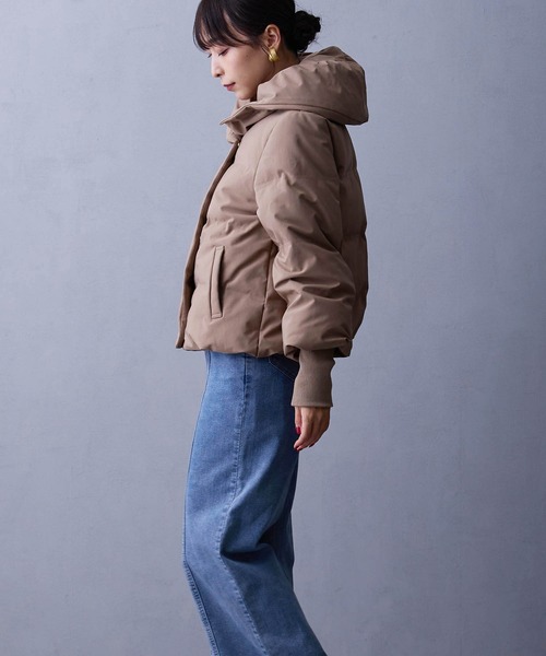 NICOLE white（ニコルホワイト）の「シームレスダウンブルゾン（ダウンジャケット/コート・レディース・ネイビー/モカ/グレー/ブラック・MEDIUM/LARGE）」の12枚目の写真